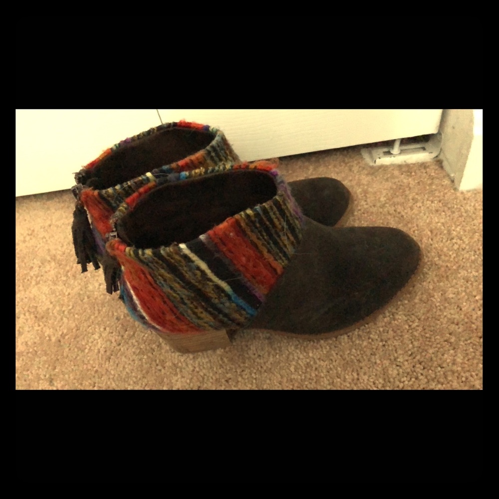 TOMS Boots